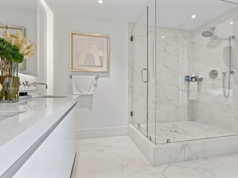 19143 Fisher Island Dr #19143 — Photo 56