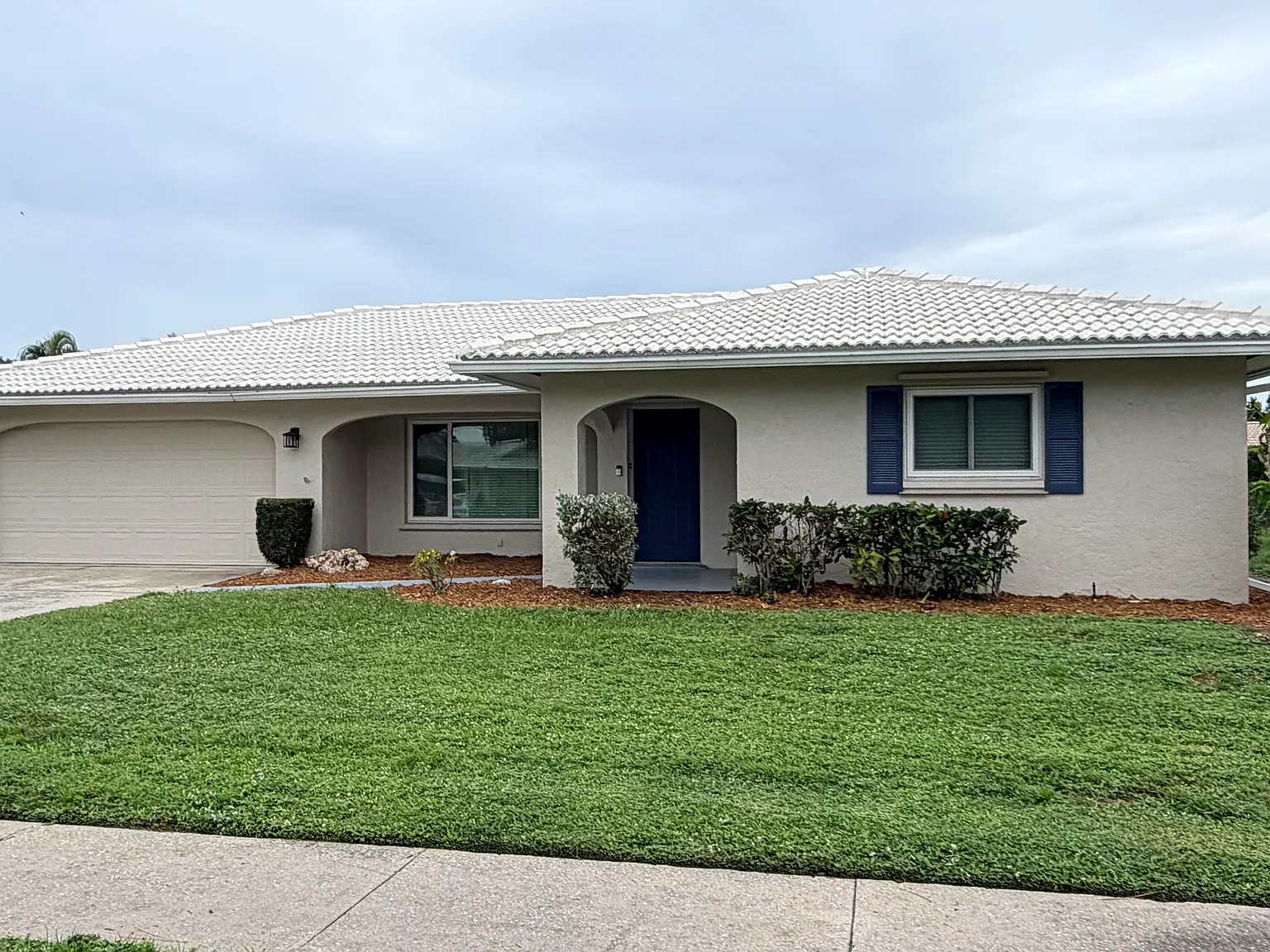 3 bed, 1823 sqft, $3,000 — Photo 2
