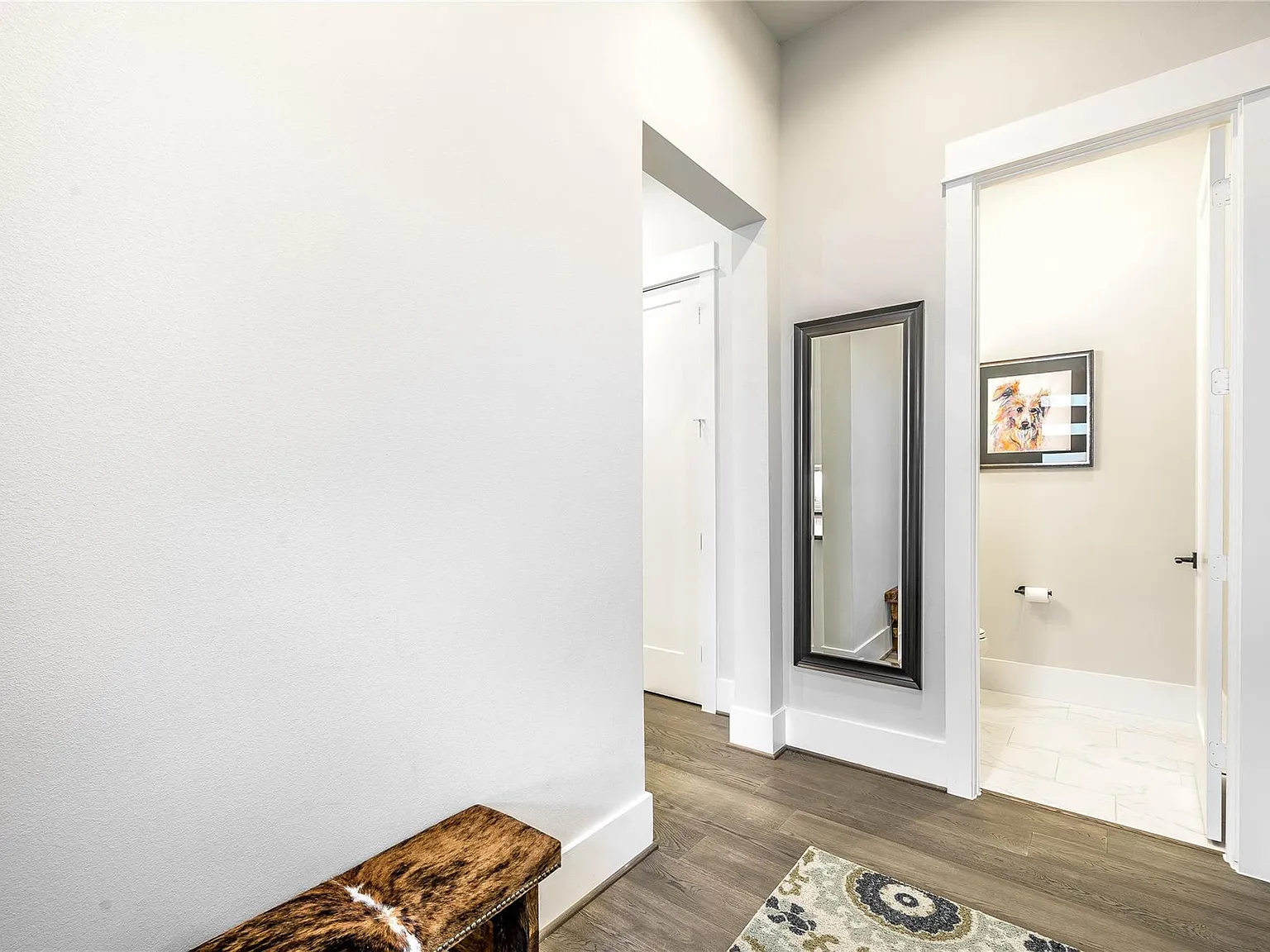 4 bed, 2.5 bath, 2606 sqft, $4,600 — Photo 4