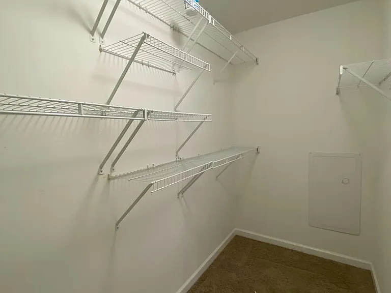 2807 Southwood Ln — Photo 14