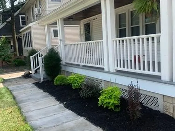 16517 Clifton Blvd, Lakewood, OH 44107