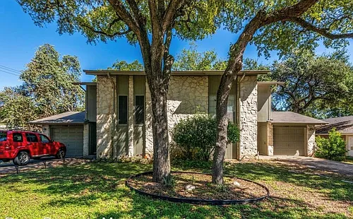 1400 Vista Ridge Cv #B Photo 1