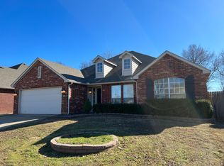 19836 E 45th St S, Broken Arrow, OK 74014