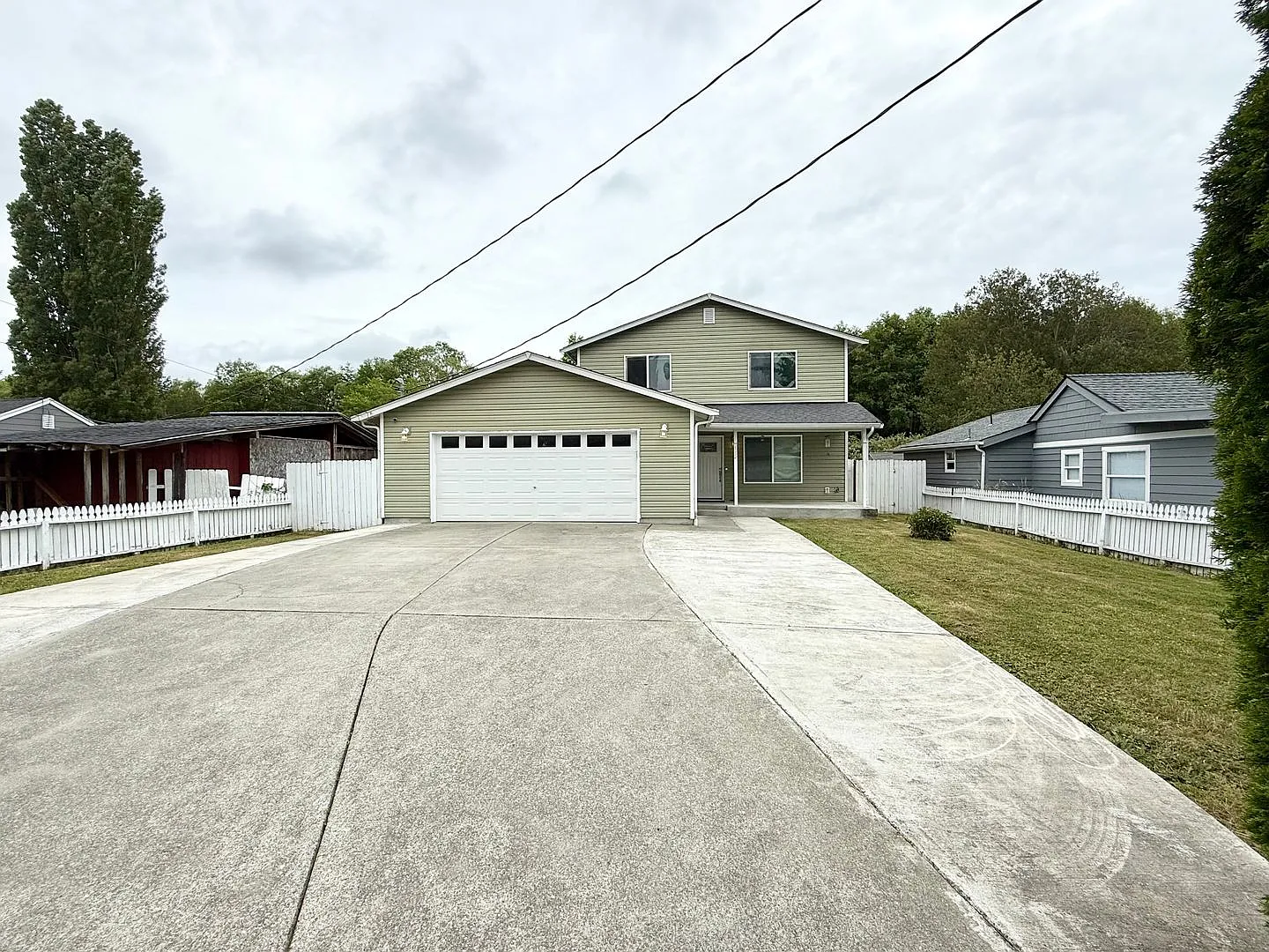 Spacious house in Bremerton. — Photo 4