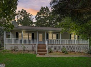 577 Toonigh Rd, Woodstock, GA 30188