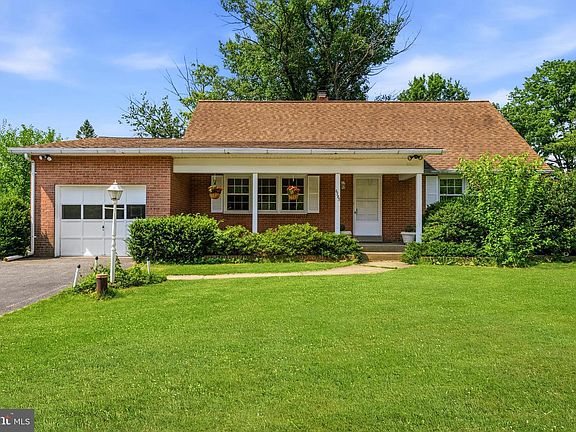 3rd image of 6783 Sunnybrook Dr