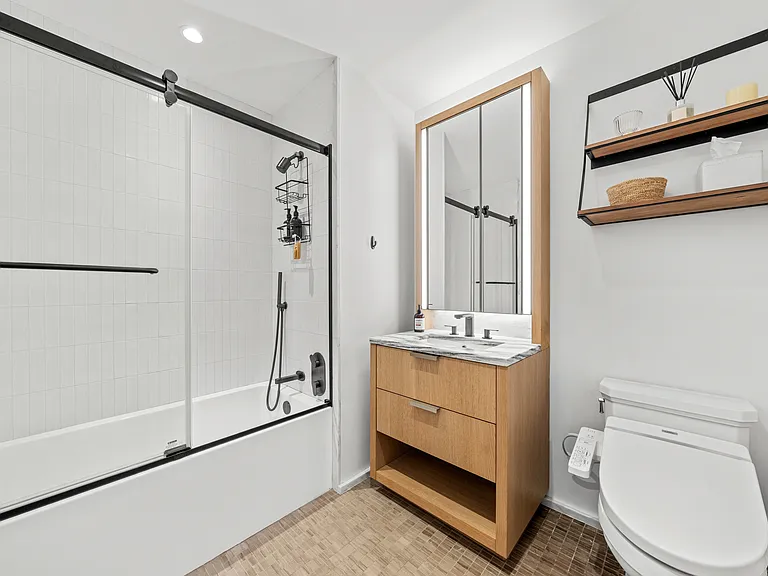 543 W 122nd St #19C — Photo 13
