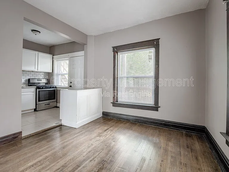 3233 Charlotte St #2S — Photo 4
