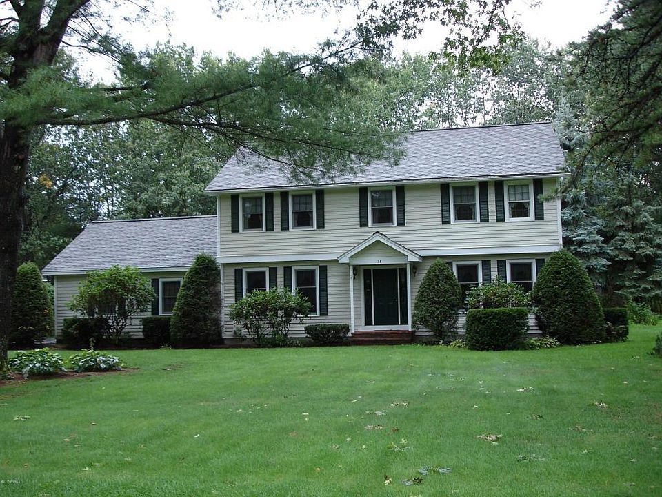 1st image of 14 Sycamore Dr