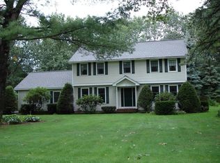 14 Sycamore Dr, Queensbury, NY 12804