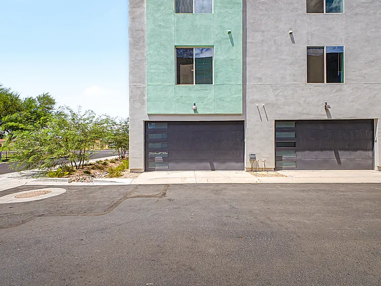 2601 E Clarendon Ave #9 — Photo 7