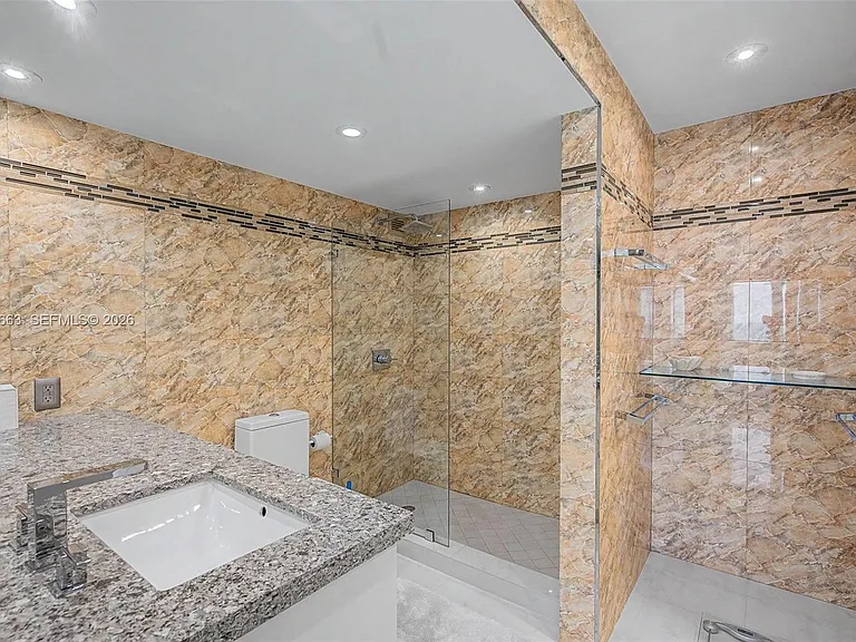 2301 Collins Ave #1210 — Photo 16