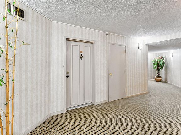 2nd image of 6463 La Costa Dr APT 201