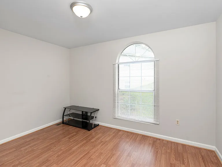 705 Ivy St #1 — Photo 12