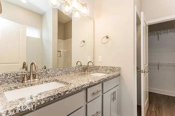 5365 Lynnland Ter — Photo 12
