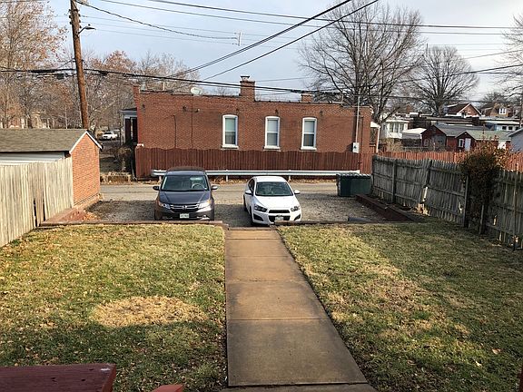 2nd image of 625-627 Bates St #715C267F