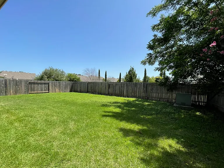 4914 Gemsbuck Chase — Photo 5
