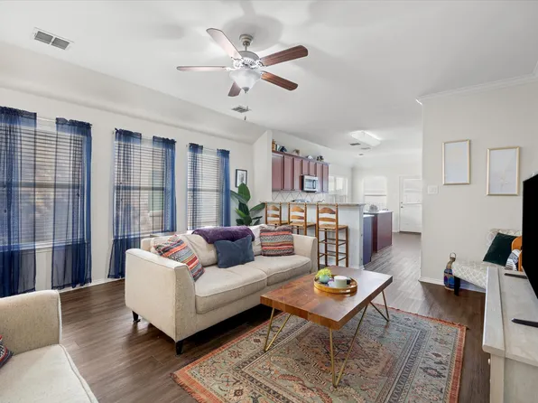 9113 Sundance Trl, Aubrey, TX 76227