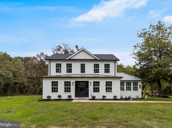 1940 Adelina Rd, Prince Frederick, MD 20678