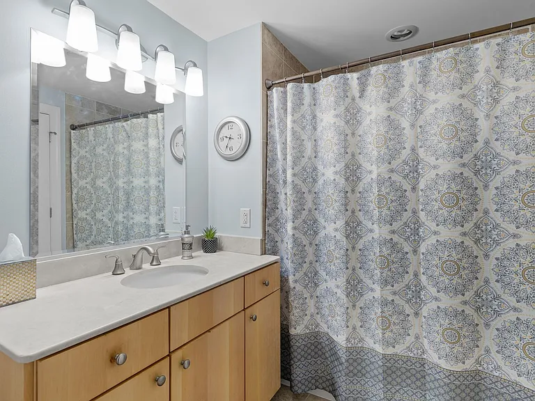 4545 Commerce St #1604 — Photo 16