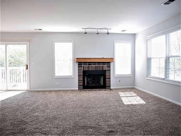 3rd image of 1661 Thornfield Ct