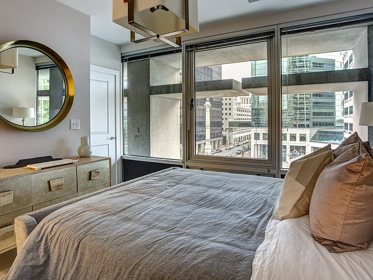 Icon Norfolk Apartments — Photo 6
