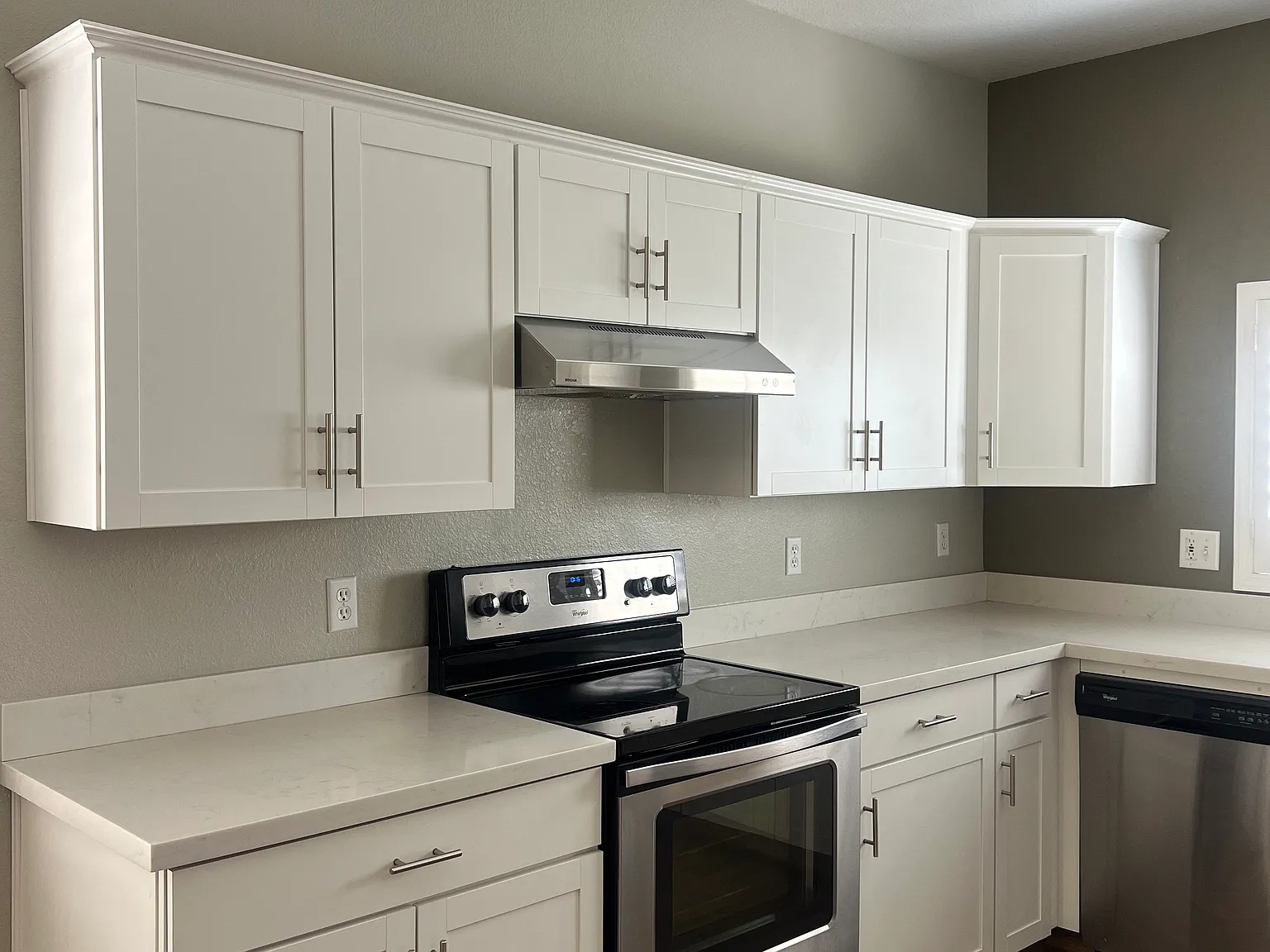 7500 E Deer Valley Rd — Photo 2