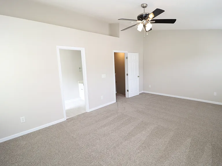 110 Fanwood Ct — Photo 37