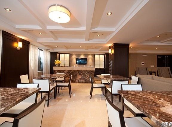 5th image of 6405 Yellowstone Blvd #3