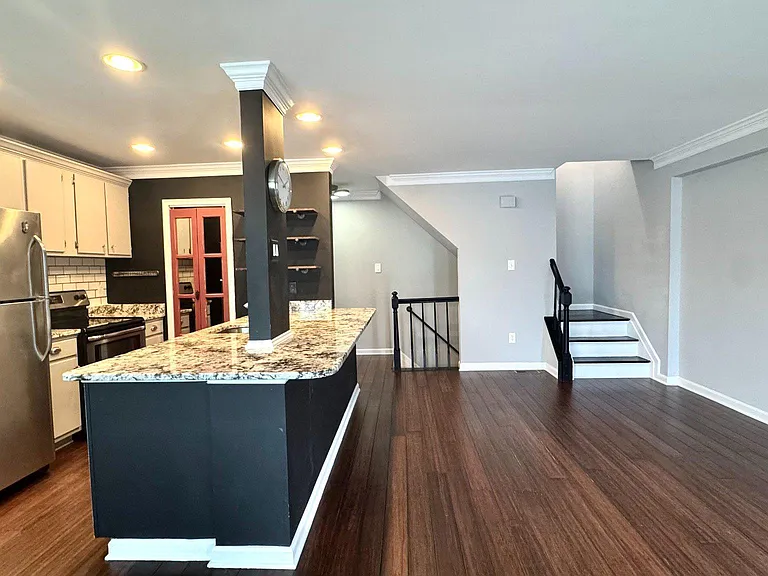 15402 Manor House Ter — Photo 6