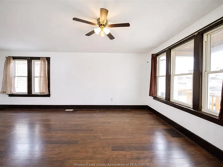 3463 Harris St — Photo 11