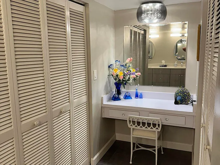 4850 Ocean Beach Blvd #505 — Photo 11