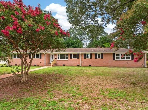 404 Ella Taylor Rd, Yorktown, VA 23692