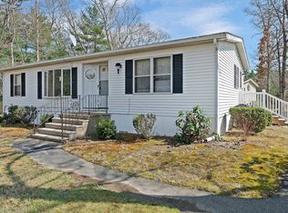 8 Lodgepole Ln, Kingston, MA 02364