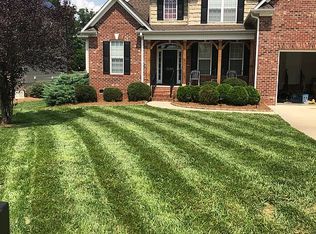 5230 Vineleaf Ct, Clemmons, NC 27012