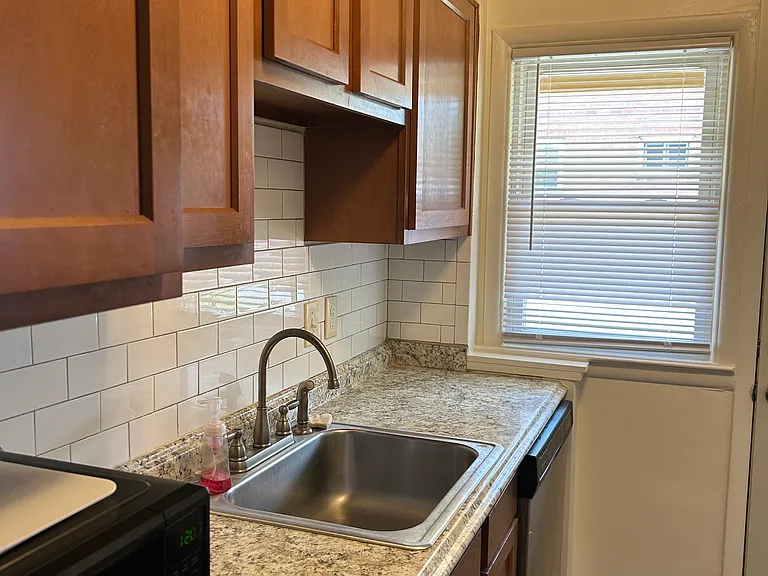 5404 Milton Ave — Photo 3