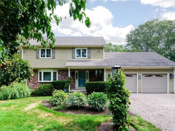 1840 Harkney Hill Rd, Coventry, RI 02816