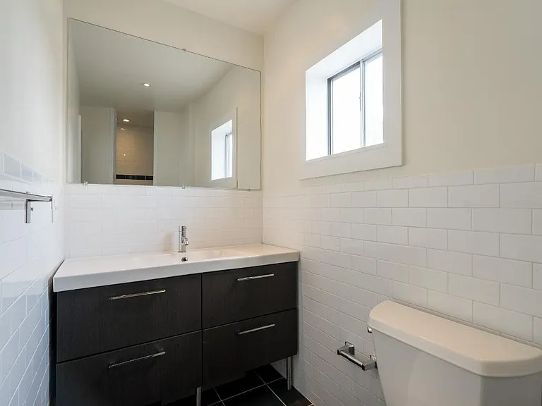 338 S 15th St #3 — Photo 16