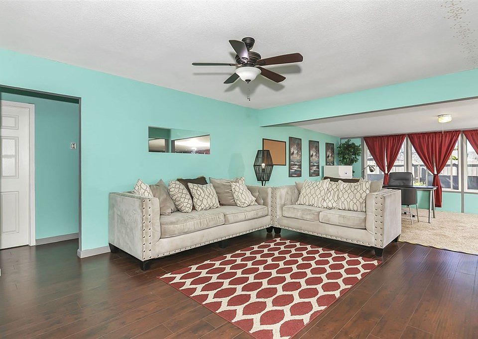 1st image of 468 Hightree Pl