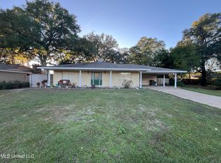 371 Lakeview Blvd, Biloxi, MS 39531