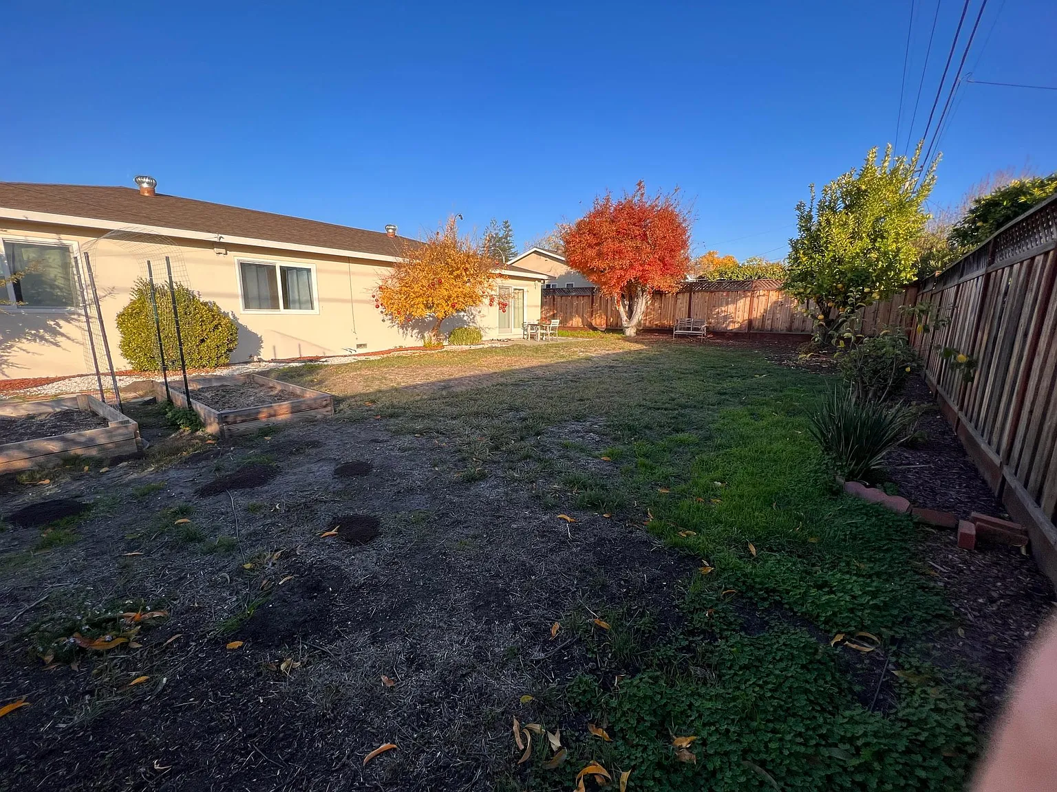 1386 Bedford St — Photo 2