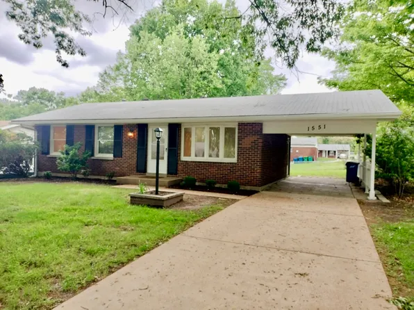 1551 Beecher Dr, Saint Louis, MO 63136