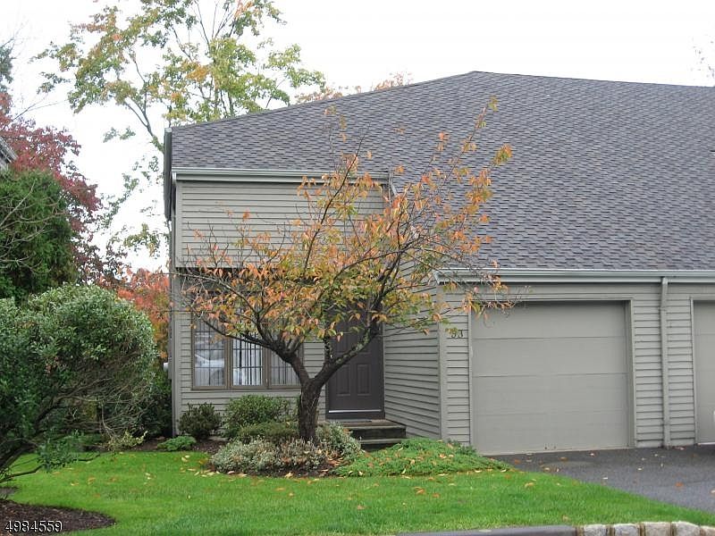 53 Stonegate Dr, Roseland, NJ 07068 Zillow