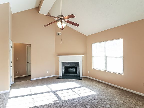 5th image of 1403 Lancaster Ct