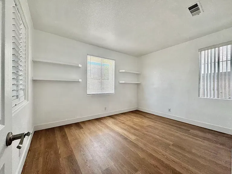 3828 Climbing Rose St — Photo 27
