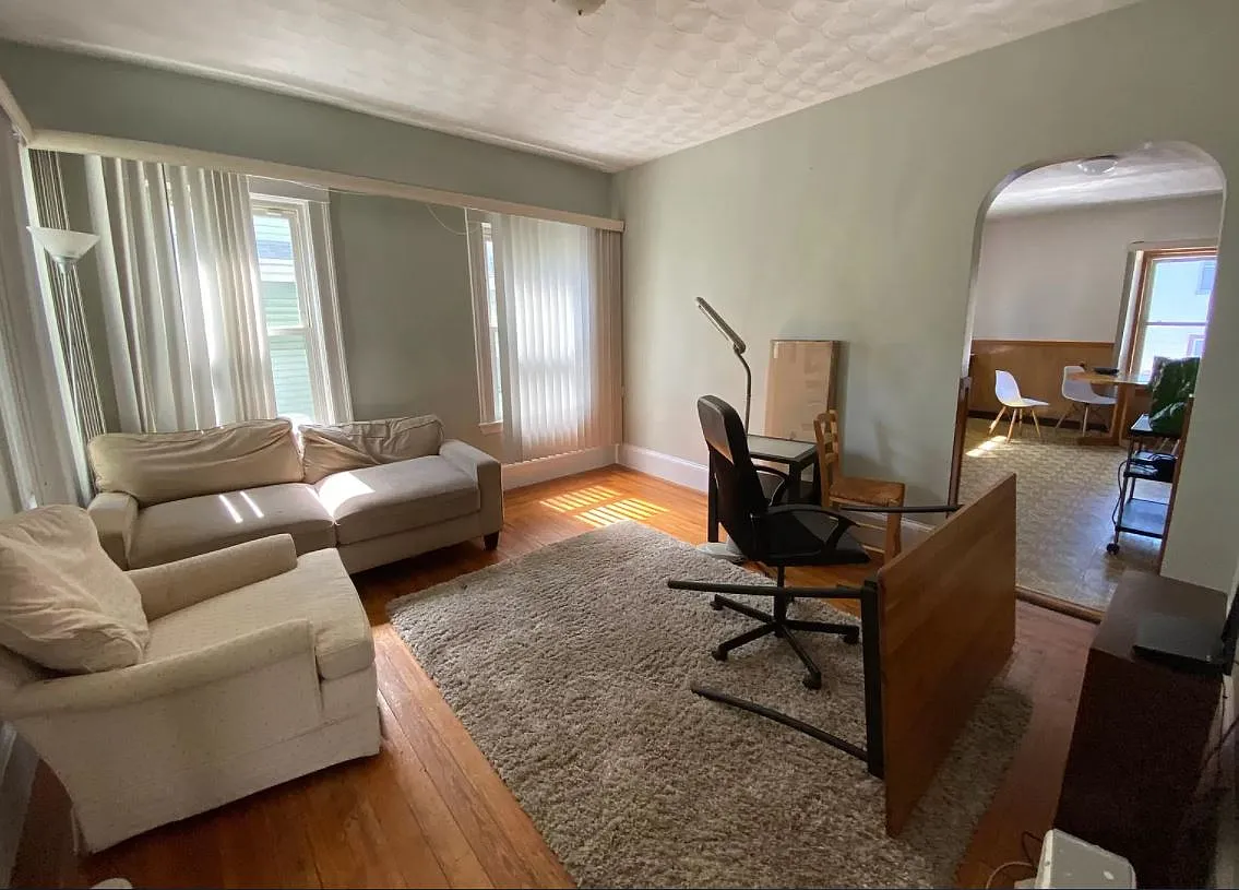 5 bed, $7,000 — Photo 2