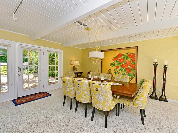 2nd image of 36 Island Cir