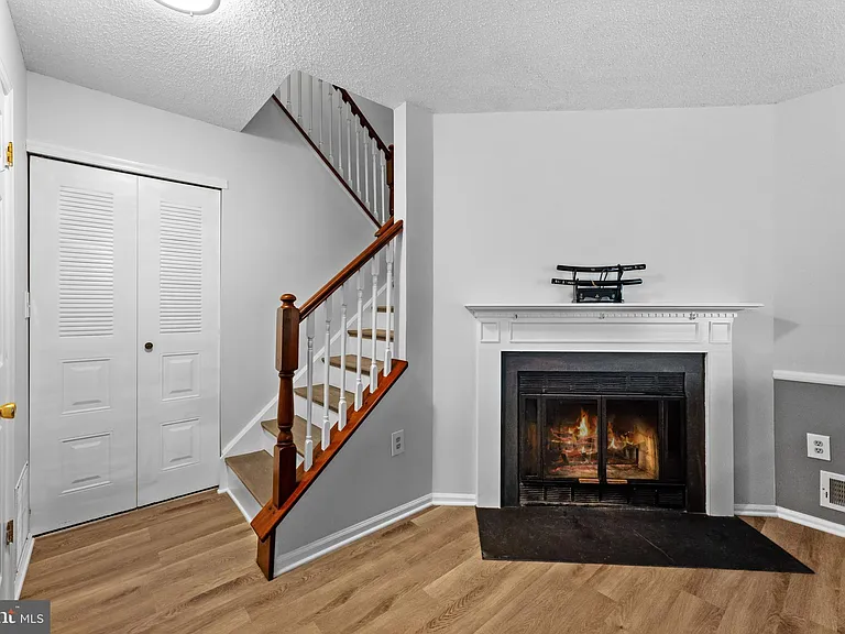 66 Cheverny Ct — Photo 8