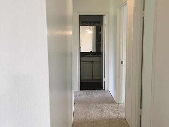 4th image of 709 S Nardo Ave APT B8