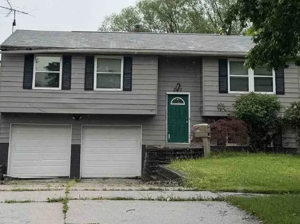 343 Suzanne Dr, Kent, OH 44240